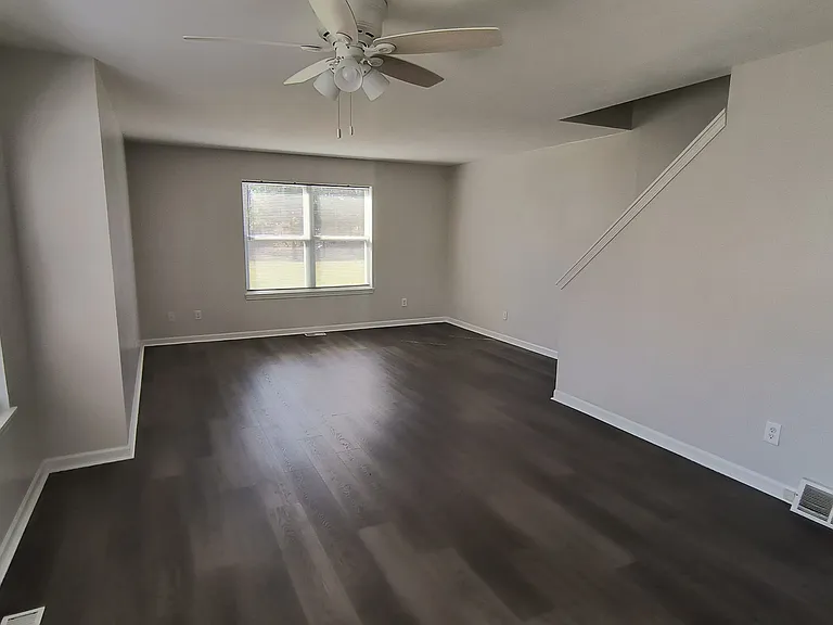 817 Swanson Ct — Photo 2