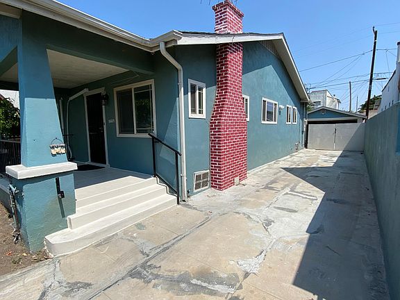 Driveway (Parking area for 2 cars)