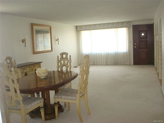 2nd image of 186 Santin Dr