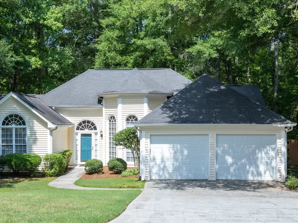 1271 Wynford Clny, Marietta, GA 30064