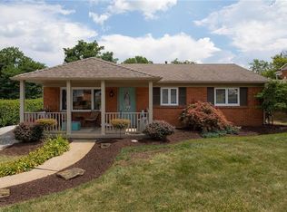 1009 Deerfield Dr, Elizabeth, PA