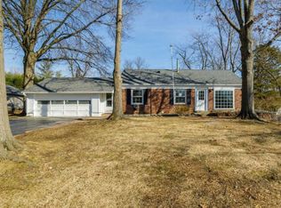 316 Providence Rd, Ballwin, MO 63011
