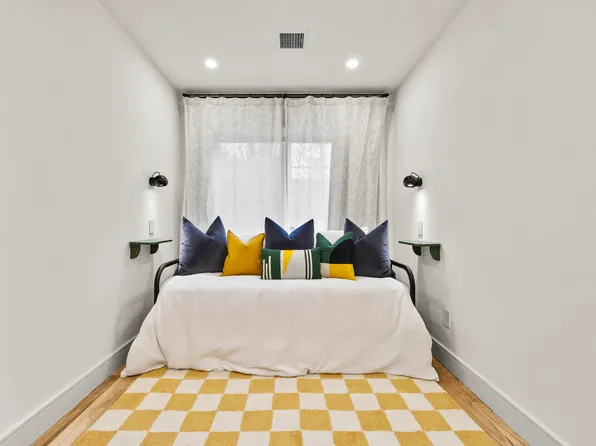 89 South Fourth Street image 19 of 28