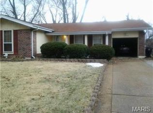 11895 Nero Dr, Florissant, MO