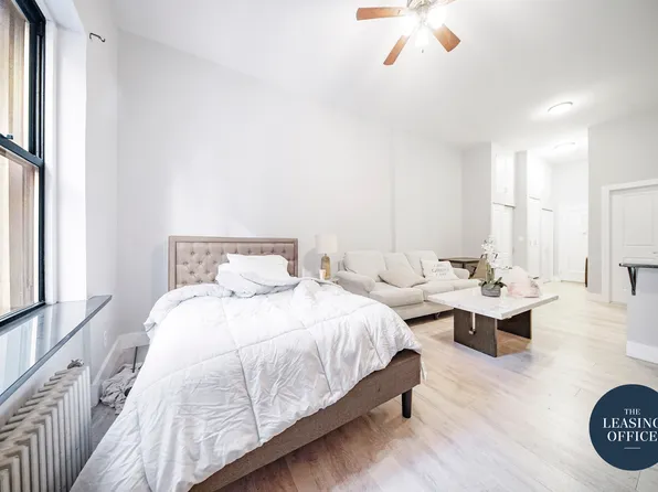 211 W 53rd St, New York, NY