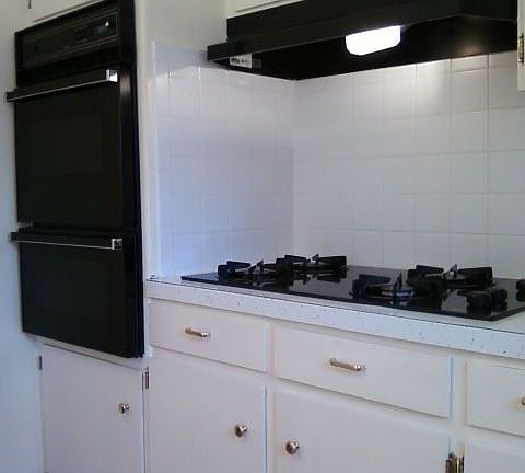 Built-in gas oven, stove top, hood