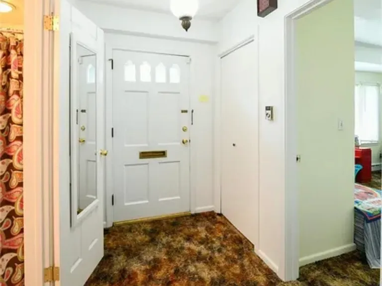 1544 Stanley St — Photo 11