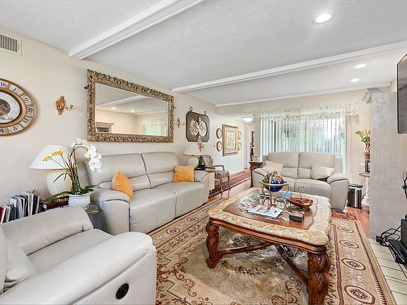 4th image of 5521 Cribari Cir