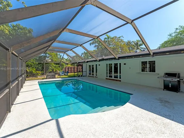 17554 SW 85th Ave, Palmetto Bay, FL 33157