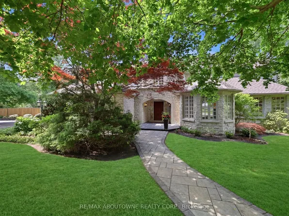 437 Cairncroft Rd, Oakville, ON L6J 4N1