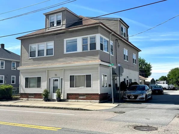 1872 Smith St, North Providence, RI 02911