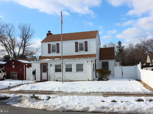 739 Westwood Ln, Aldan, PA 19018