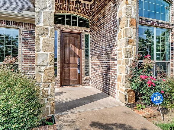 5th image of 105 Kentucky Ct