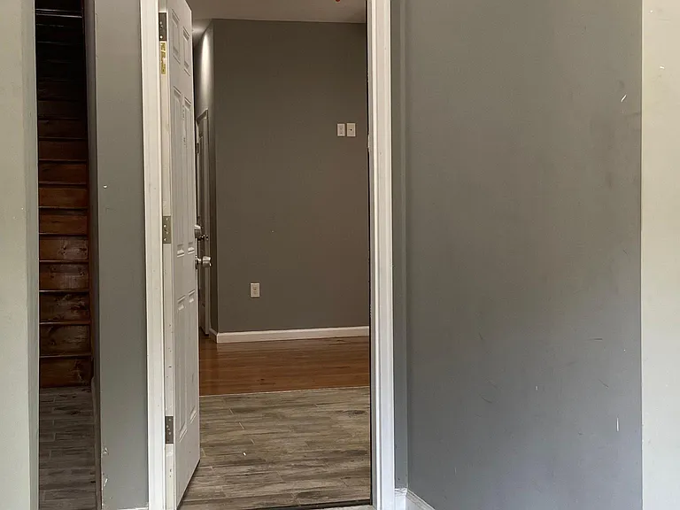5113 Chester Ave #1 — Photo 6
