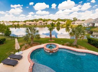 8756 Lake Carriage Dr, Baton Rouge, LA 70817