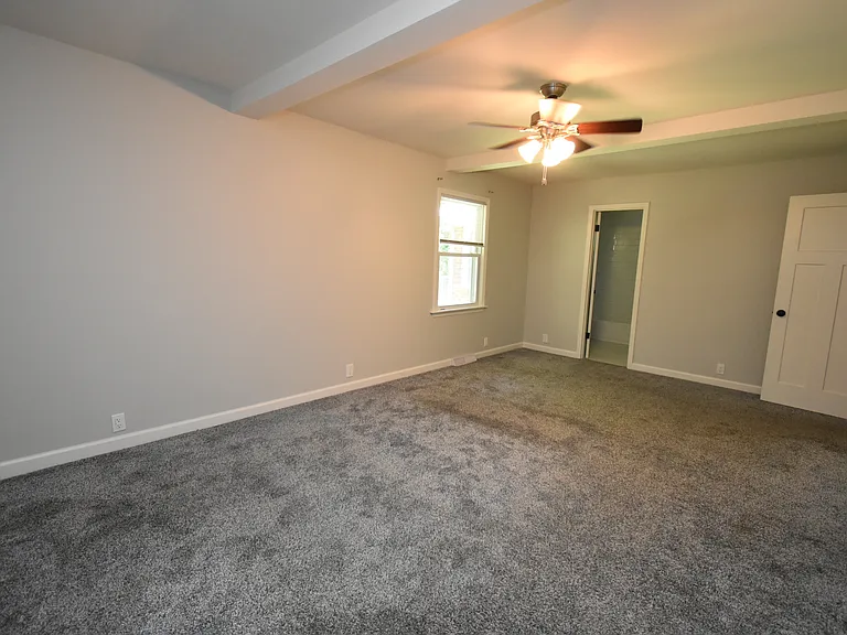 1800 Kirkwood Dr — Photo 28