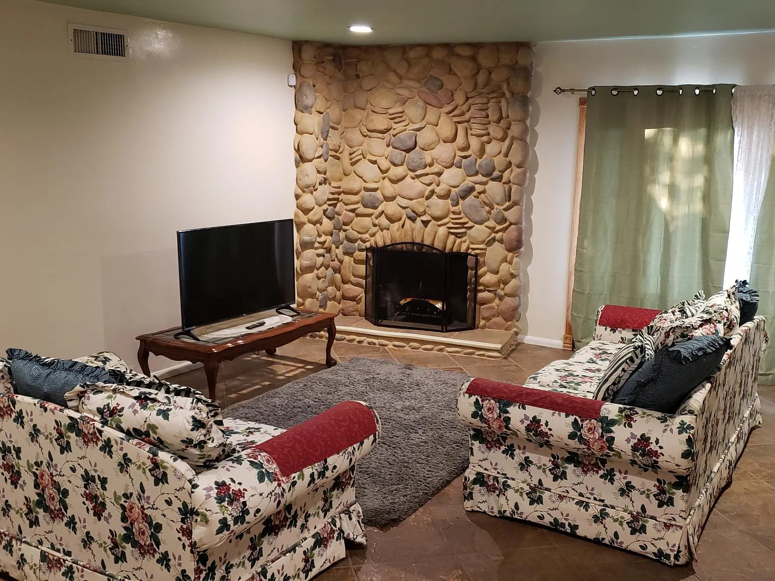 4 bed, 1516 sqft, $1,020 — Photo 1