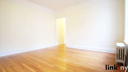 Rented by Link NY Realty