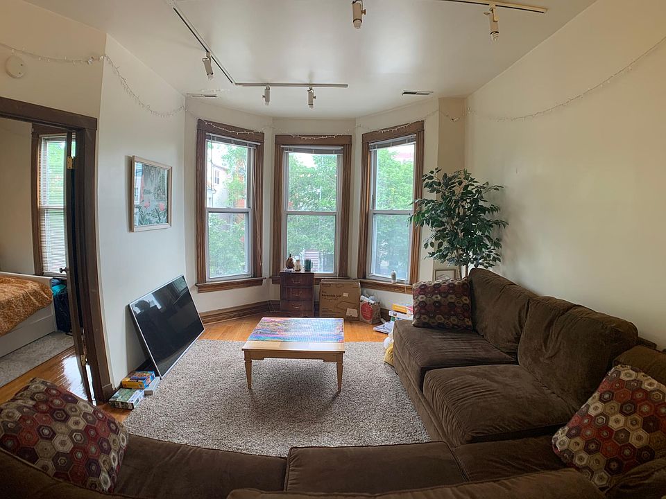 1st image of 1436 W Diversey Ave #2