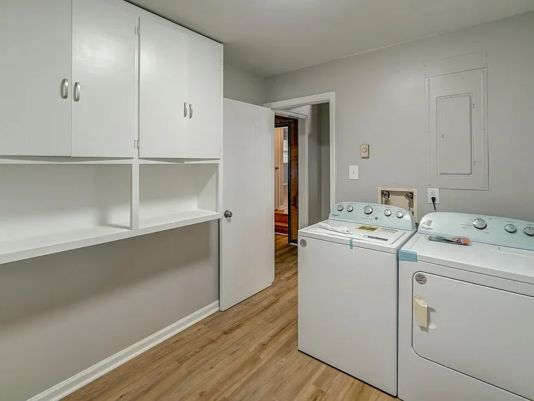 1621 Charrington Dr — Photo 15