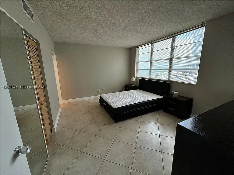 801 Brickell Bay Dr #465 — Photo 5