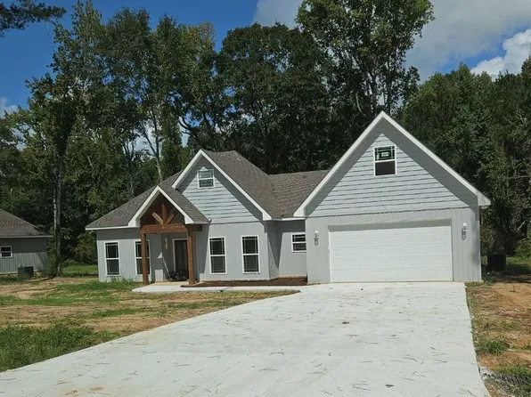 119 Redwood Dr, Cochran, GA 31014