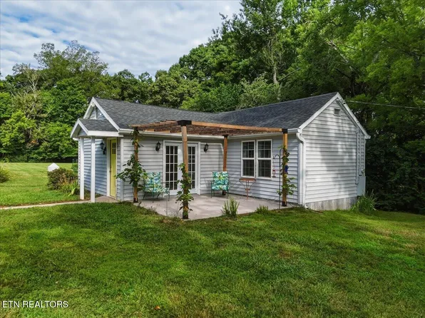 144 County Farm Rd, Maryville, TN 37737