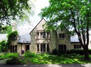 11352 N Buntrock Ave, Mequon, WI 53092