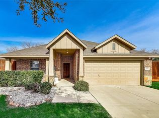 222 Commonwealth Cir, Waxahachie, TX 75165