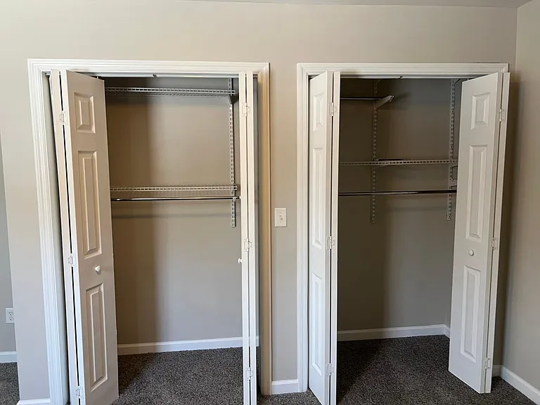 107 Chesapeake Ct — Photo 25