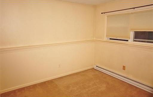 2nd image of 10 Robin Dr Unit 1