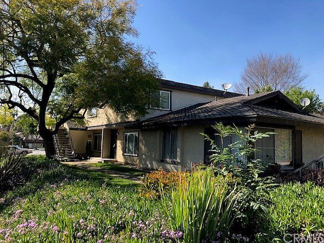 2nd image of 905 Cabrillo Dr #C