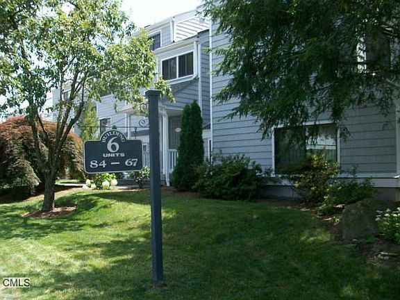 2nd image of 71 Rowayton Woods Dr