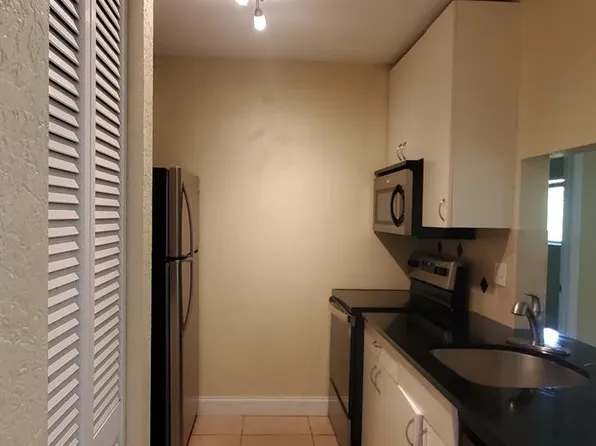 1444 Windsor Ct, Fort Lauderdale, FL