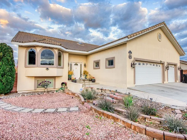 881 N Desert Wind Dr, Littlefield, AZ 86432