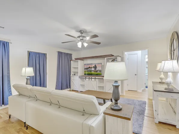 616 Semaht St, Charleston, SC 29412