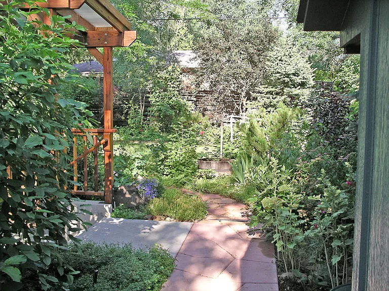 415 S 45th St — Photo 3