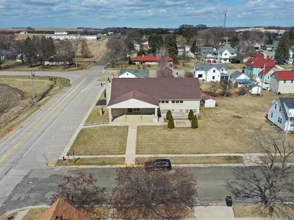 103 Reagles St, Arlington, WI 53911