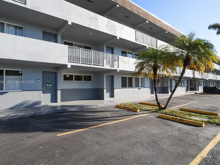 11195 SW 1st St #119 — Photo 23