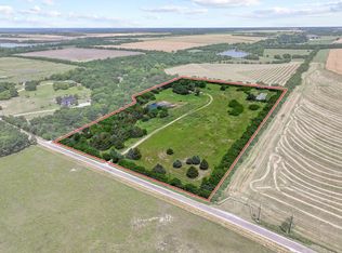 747 Vineyard Rd, Gunter, TX 75058