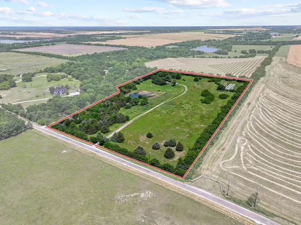 747 Vineyard Rd, Gunter, TX 75058