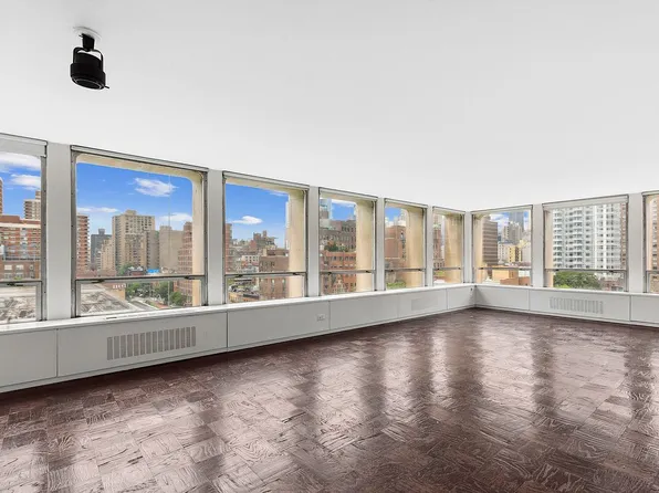 300 E 33rd St APT 9M, New York, NY 10016