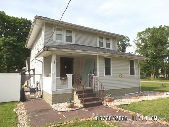 635 W Lusher Ave, Elkhart, IN 46517