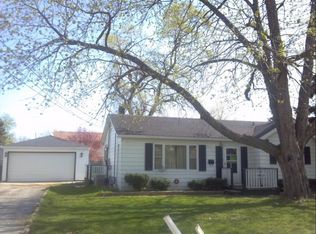 8153 Natoma Ave, Burbank, IL