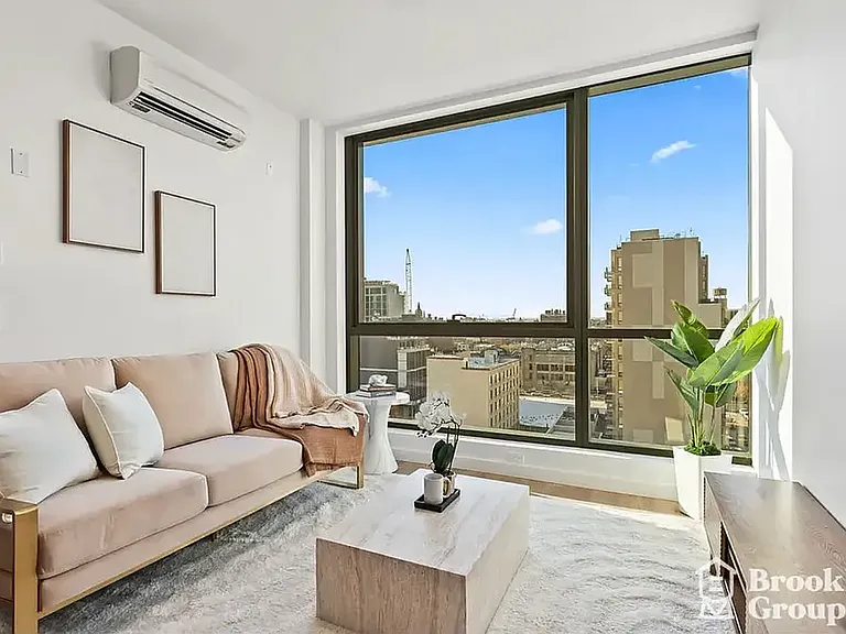 556 Baltic St #809 — Photo 9