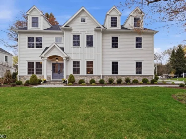 2 Whitman Dr, Chatham Twp., NJ 07928