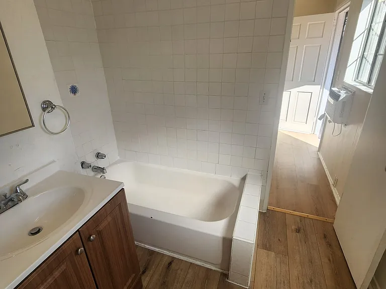 2821 Sierra St #5 — Photo 6