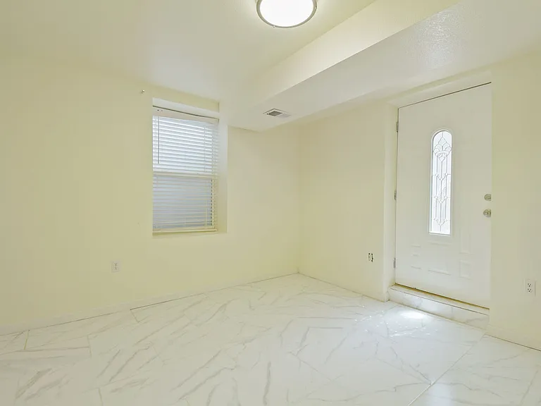 7079 S Curtice St #BASEMENT — Photo 22