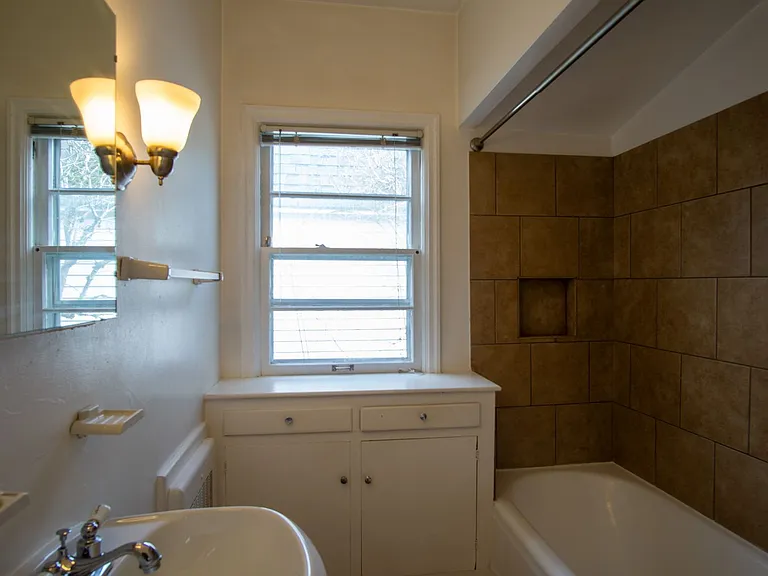 1632 NE Prescott St #5 — Photo 11