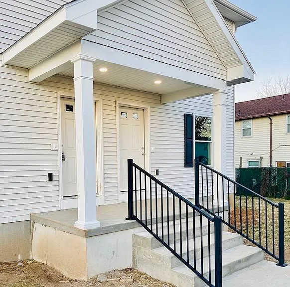 44 W Green St — Photo 2